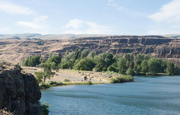 heck yeah outdoors - columbia river