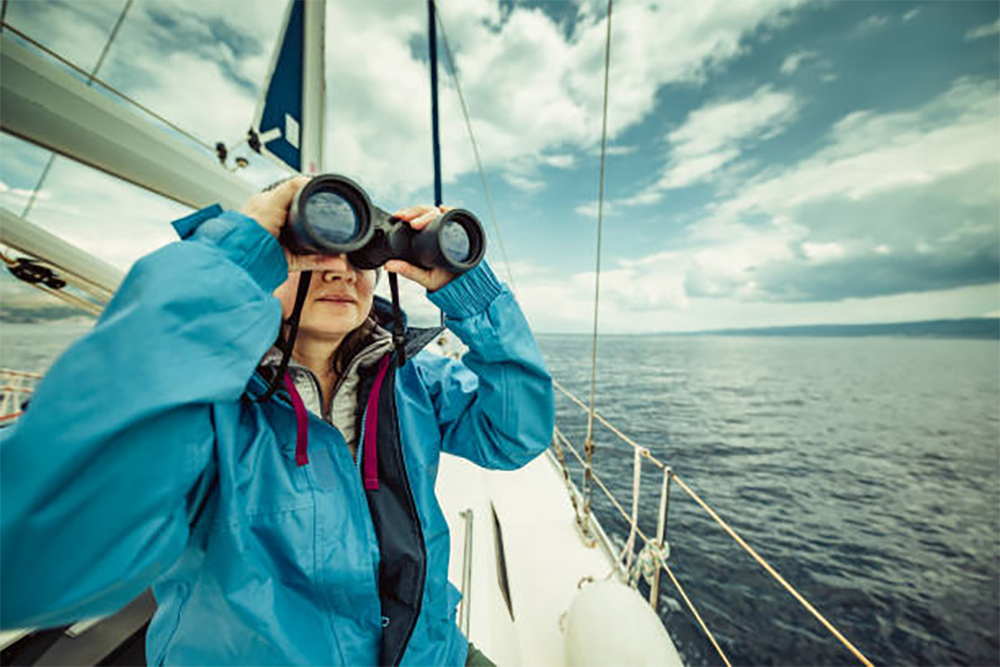 heck yeah outdoors - best binoculars for boating